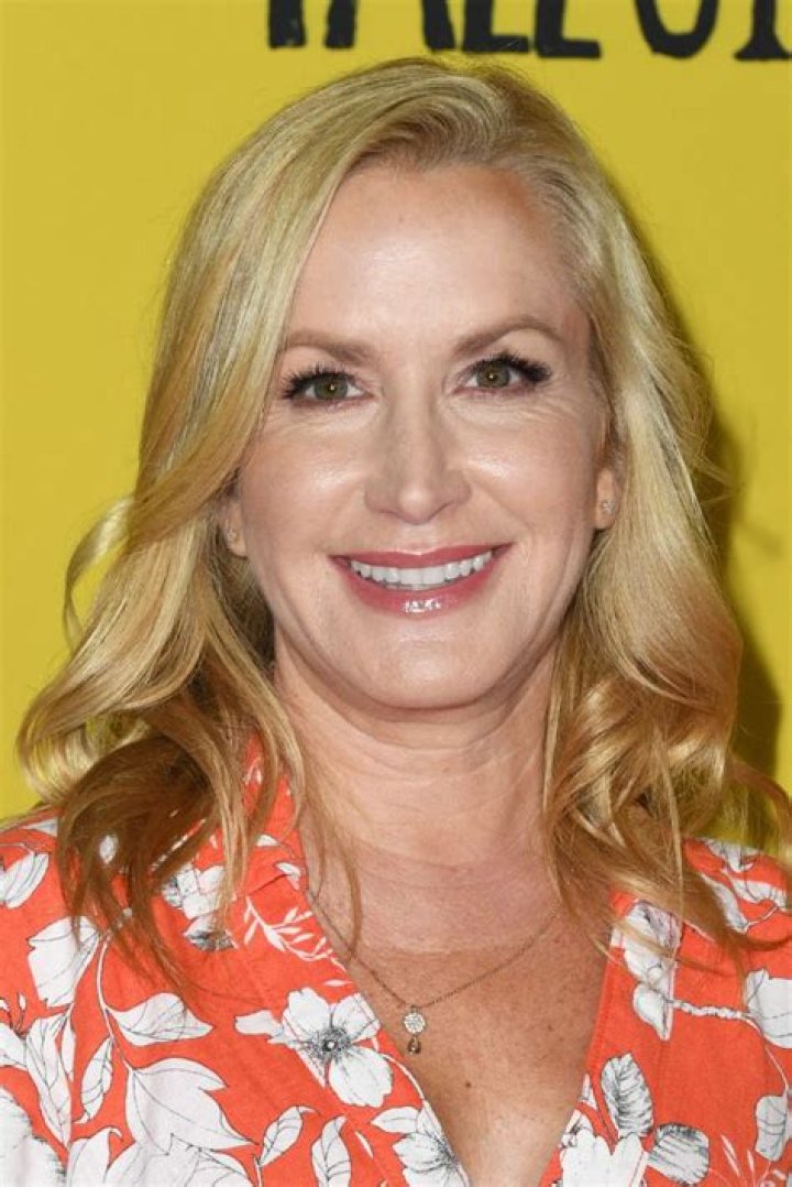 Angela Kinsey