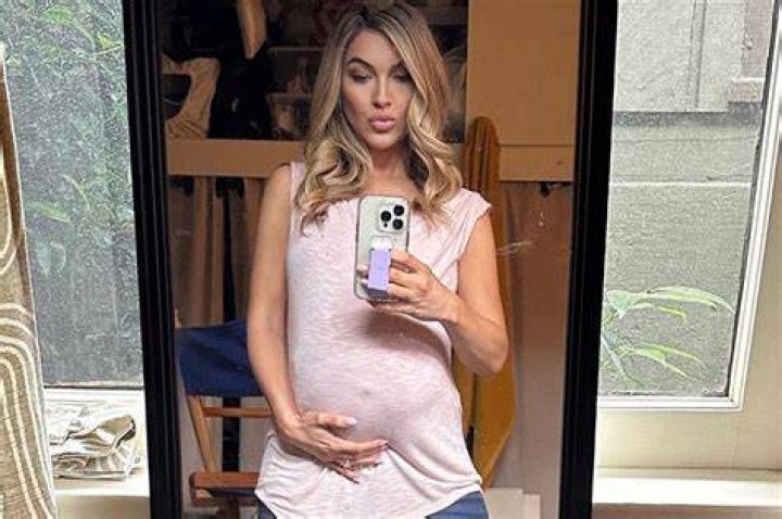 Is Chrishell Stause Pregnant In 2023? Weight gain And Baby Bump Rumors Chrishell Stause Pregnant