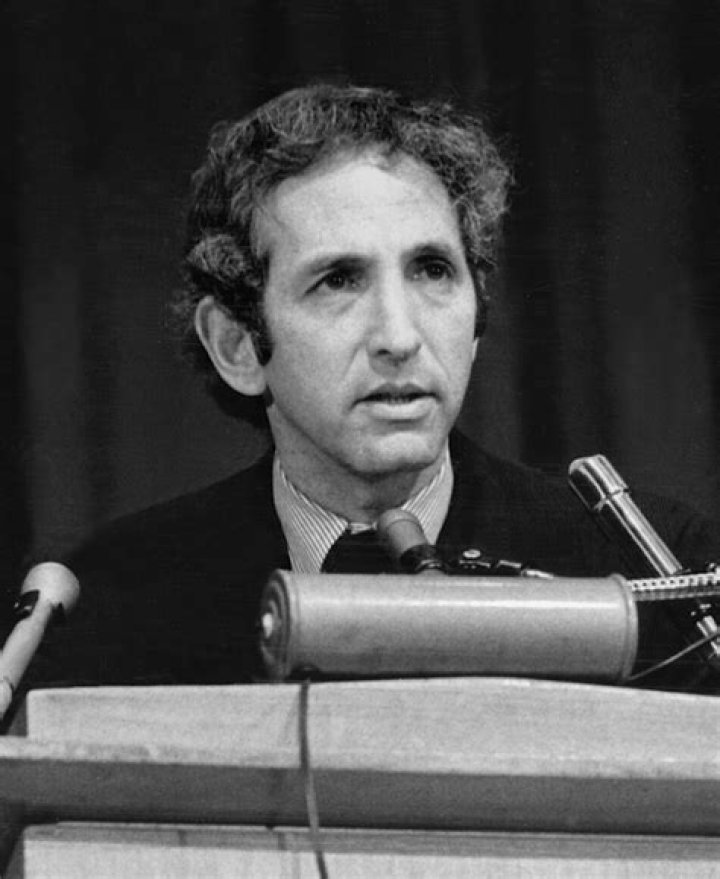 Daniel Ellsberg Illness And Health Before Death: Did He Die Of Cancer? Daniel Ellsberg illness and health before death
