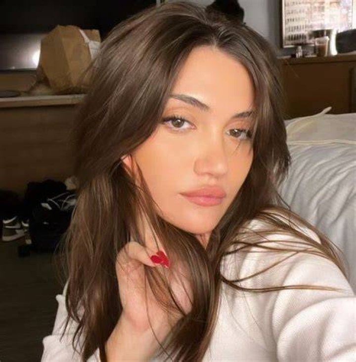 Daniela Nieves Phone Number