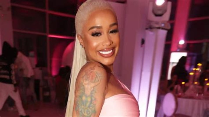 dreamdoll biography
