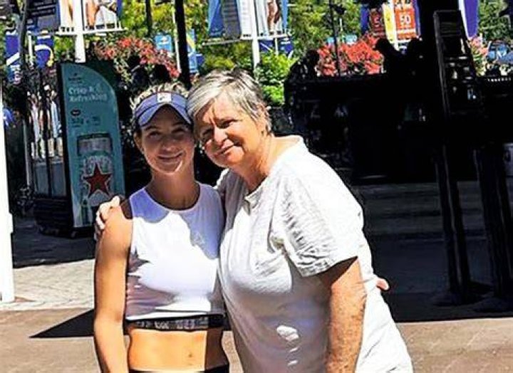 Elizabeth Mandlik Parents
