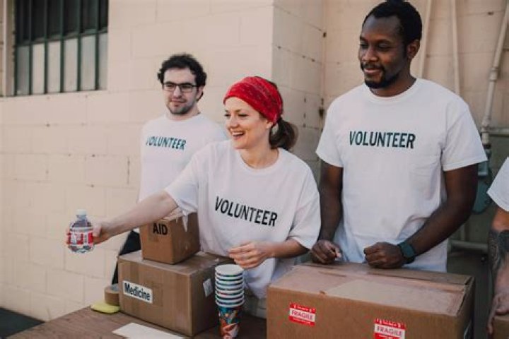 Eric Close Philanthropy and Volunteering