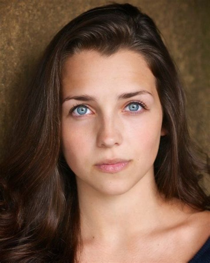Erin Armstrong Erin Armstrong