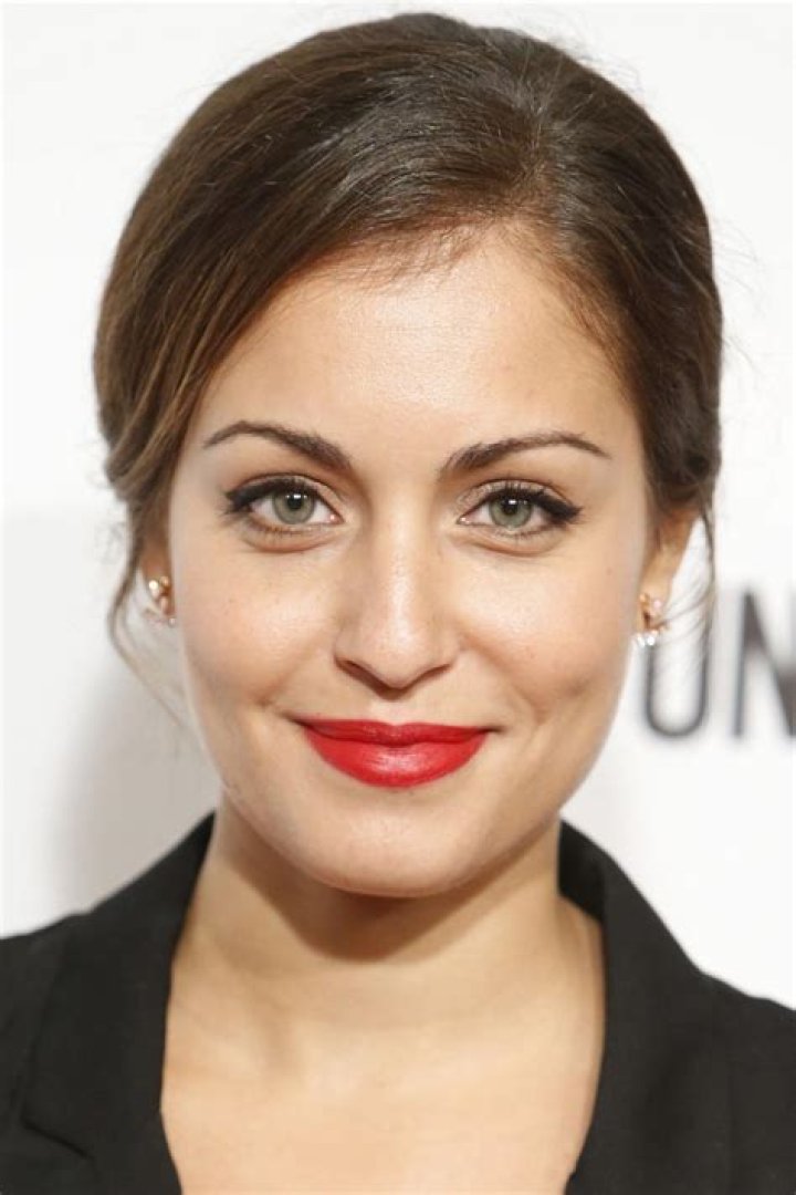 Hiba Abouk