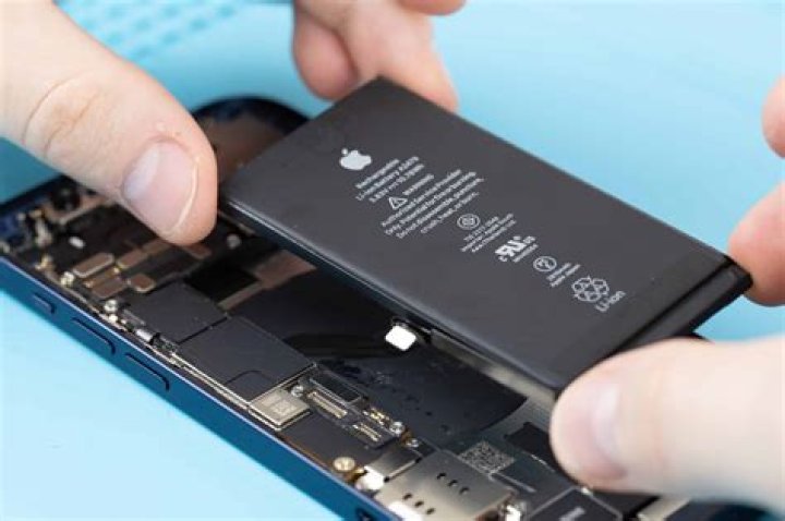 iphone battery replacement cost