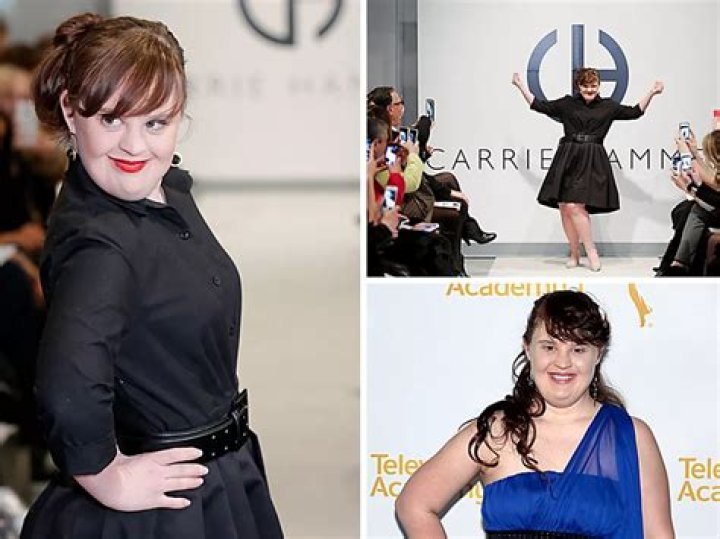 Jamie Brewer's photo