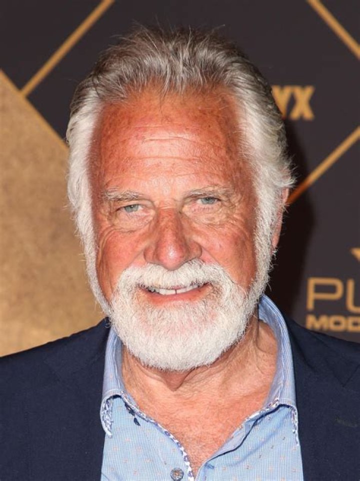 jonathan goldsmith age