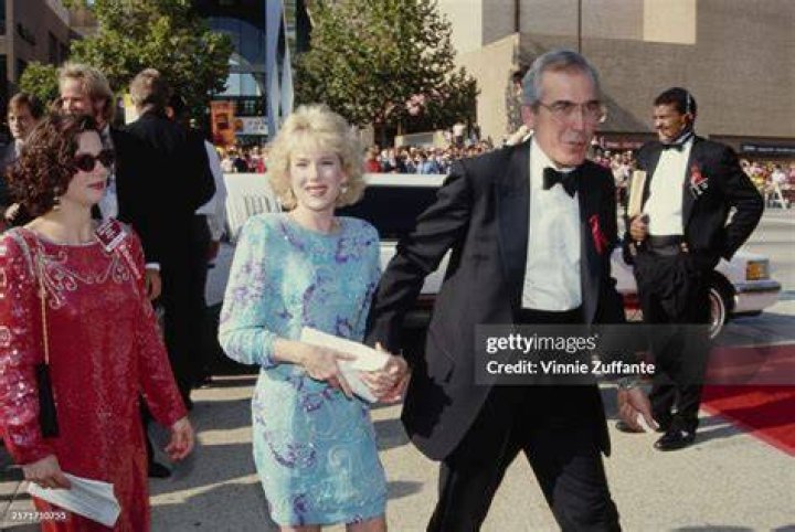 Julia Duffy Awards