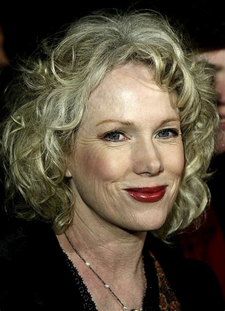 julia duffy net worth growth