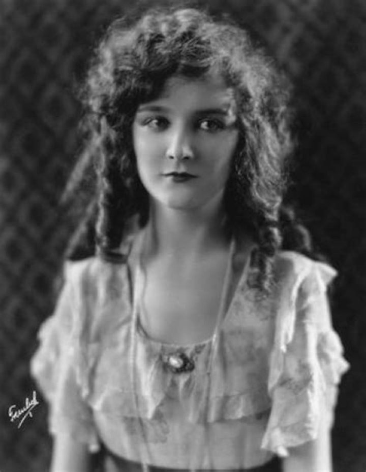 Mary Philbin Mary Philbin