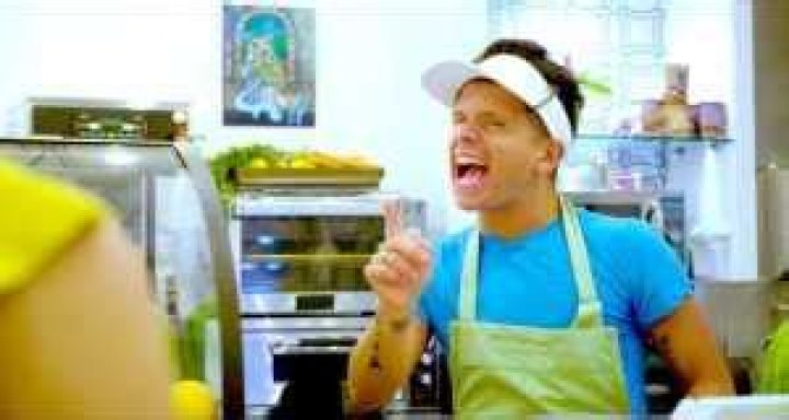 Musical Smoothie Bar - Rudy Mancuso - Music to play Fallout to