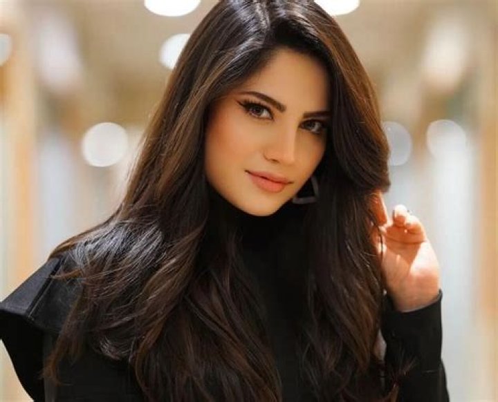 Neelam Muneer Neelam Muneer