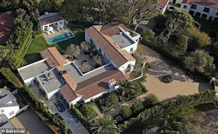 Ryan Seacrest houses Ryan Seacrest houses