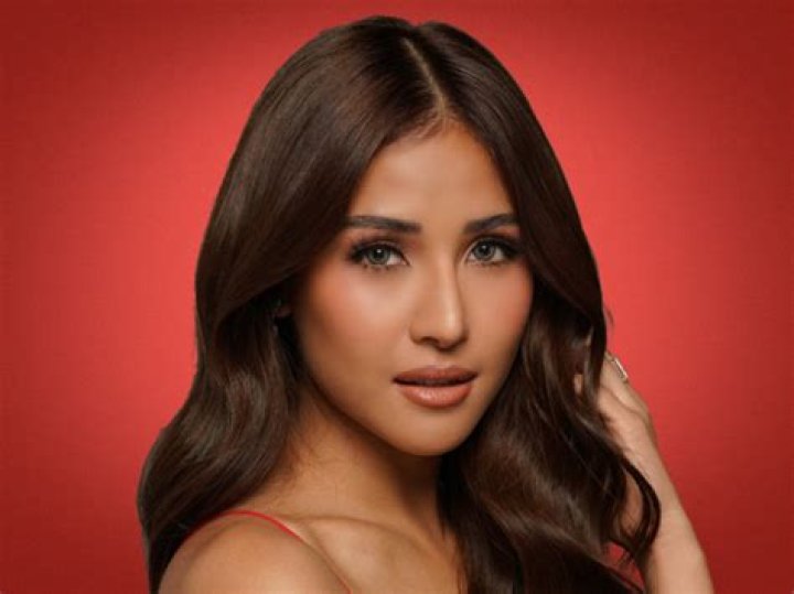 Sanya Lopez
