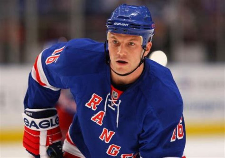 sean avery net worth