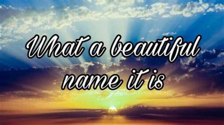 What A Beautiful Name It Is - Hillsong Worship (EASY UKULELE TUTORIAL) - Ukulele ( English Gospel Songs )